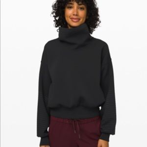 Lululemon Full Flourish Pullover in Black size 4